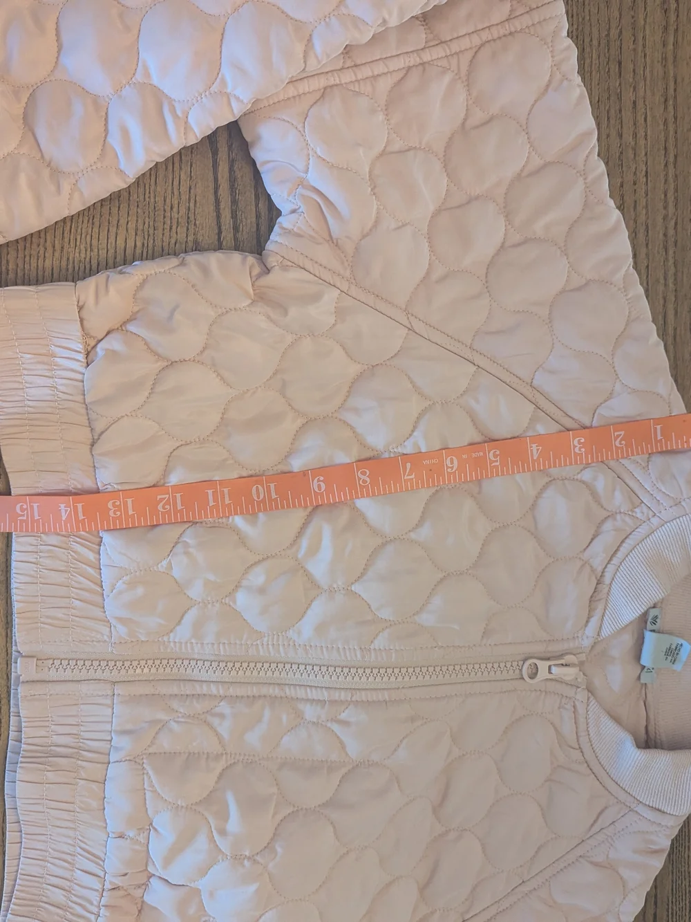 EUC Forever 21 Womens Medium Peach Cropped Quilted Bomber Jacket